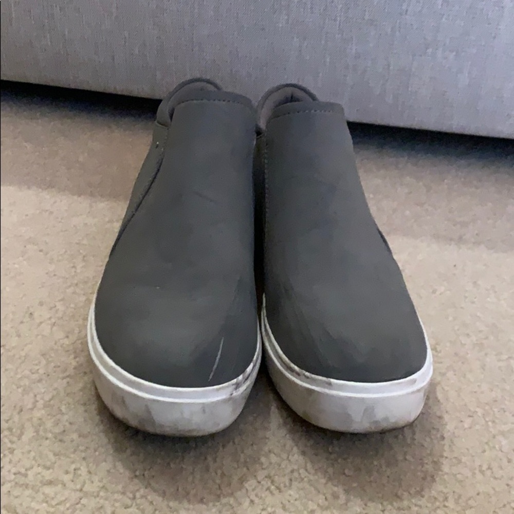 Dr Scholls Gray sneakers